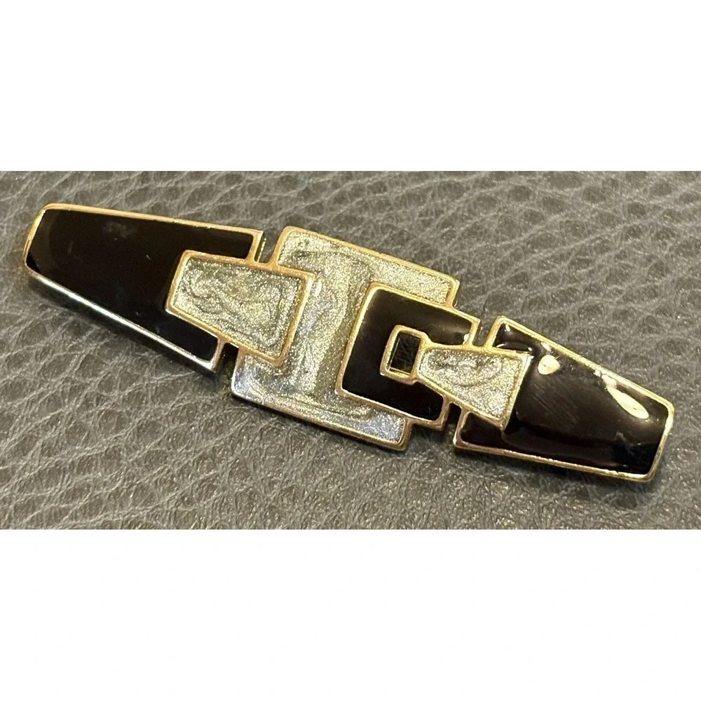 Vintage Trifari Brooch Bold Beautiful 80s Gold Tone Enamel Runway Brooch Pin